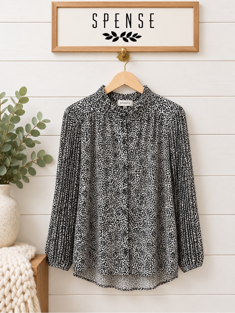 SPENSE black and white blouse – XL